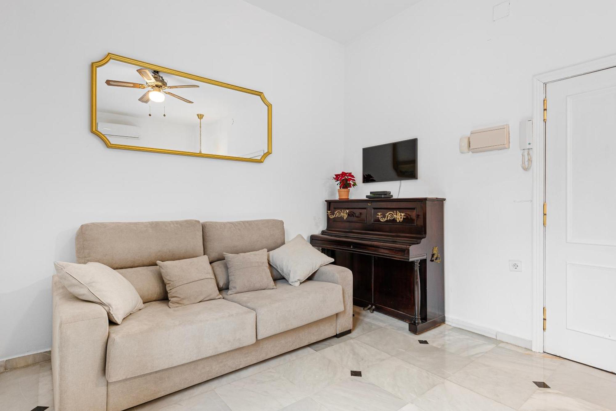Trinidad Grund Centro Apartment Malaga Exterior photo